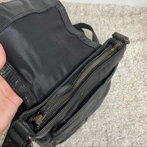 The Trend Made in Italy Black Leather Crossbody Purse Bag - Picture 8 of 11